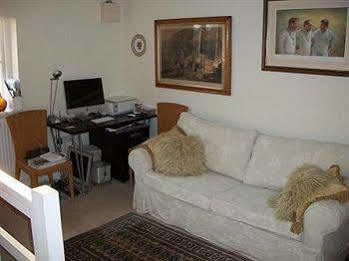 Little Park Farm Apartment Reading